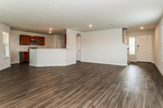 Building Photo - 5623 Latta Plantation Dr