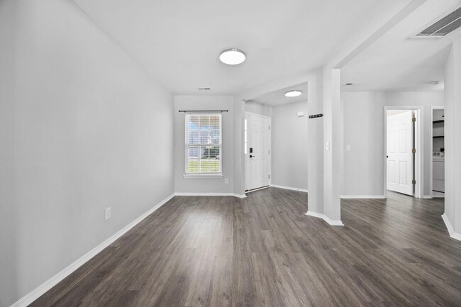 Building Photo - 1006 Post Oak Ct
