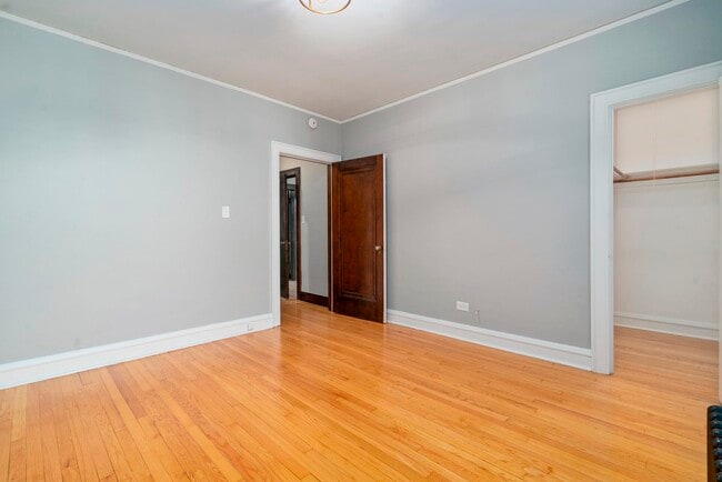 Building Photo - 530 Hillside Ave