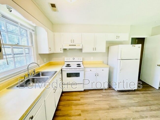 Building Photo - 4612 Cabot Dr