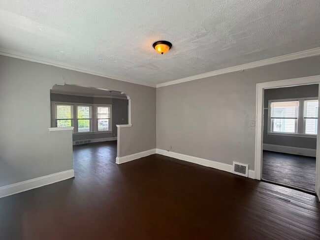 Building Photo - 3697 E 146th St