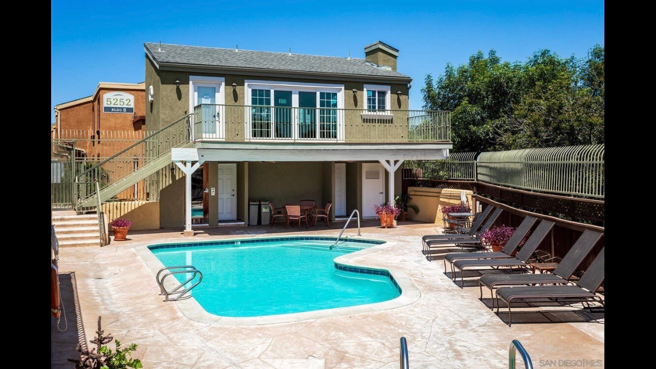 Building Photo - 5252 Balboa Arms Dr
