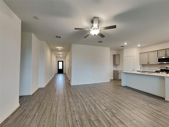 Building Photo - 7209 Dandelion Rd