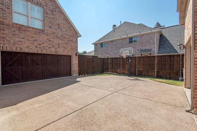 Building Photo - 2264 Hermitage Dr