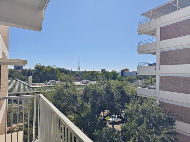 Building Photo - 3614 Montrose Blvd