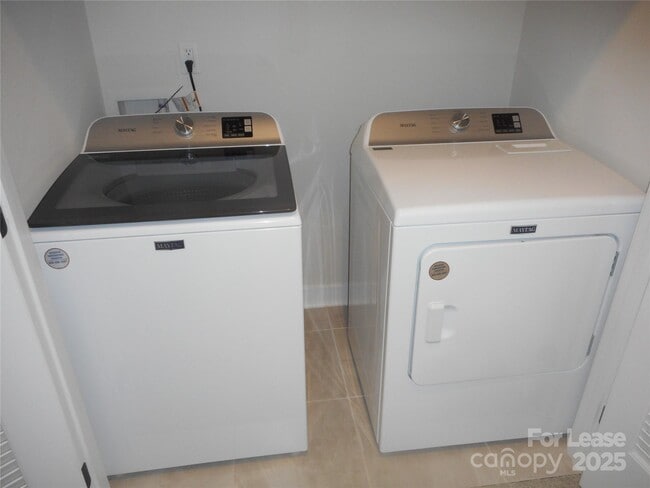 Building Photo - 3033 Matthews-Indian Trail Rd