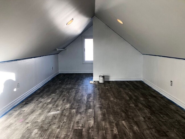 Building Photo - 307 33rd St