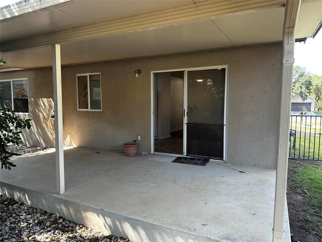 Building Photo - 101 Red Poppy Trail