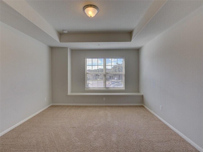 Building Photo - 1701 S Bell Blvd