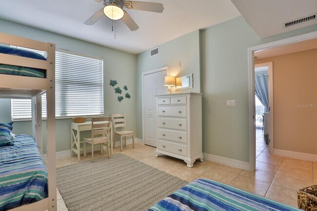 Building Photo - 711 S Atlantic Ave