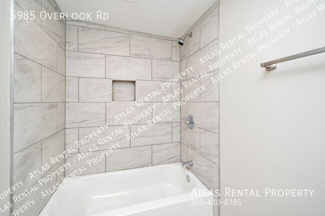 Building Photo - 5985 Overlook Rd