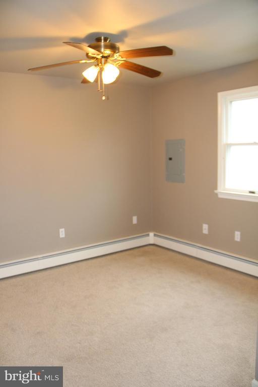 Building Photo - 130 N Mill St