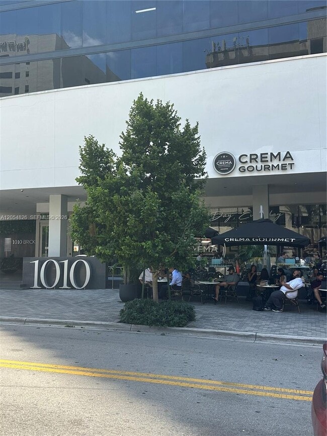 Building Photo - 1010 Brickell Ave