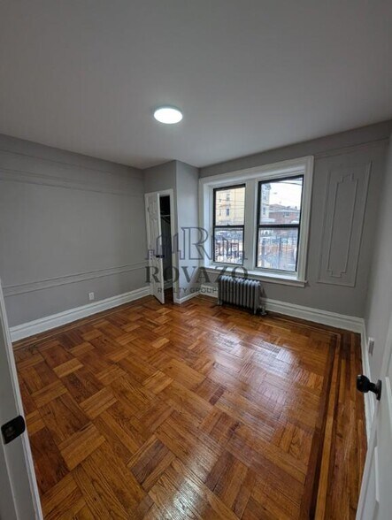 Building Photo - 160 Ellis Ave