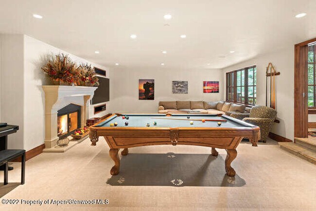 Building Photo - 650 Pioneer Springs Ranch Rd