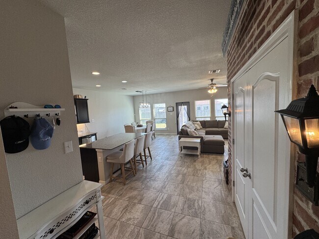 Building Photo - 7507 McCulloch Rd