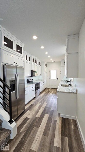 Building Photo - 4009 Stoke Dr