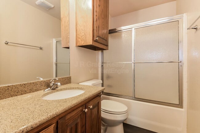 Building Photo - 780 Rocky Ridge Flatts