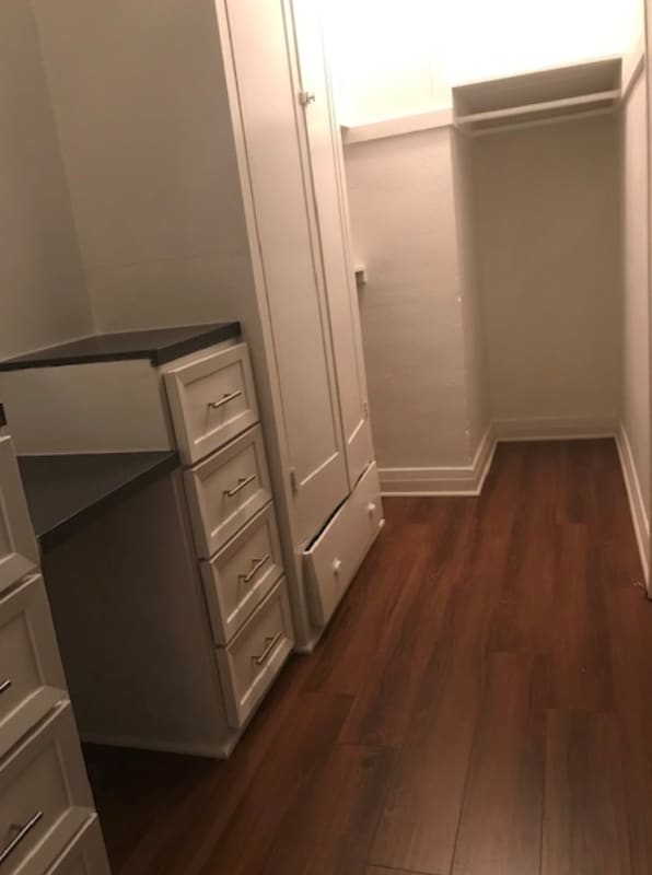 Building Photo - 5987 Franklin Ave