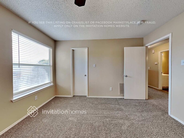 Building Photo - 1304 White Dove Ln