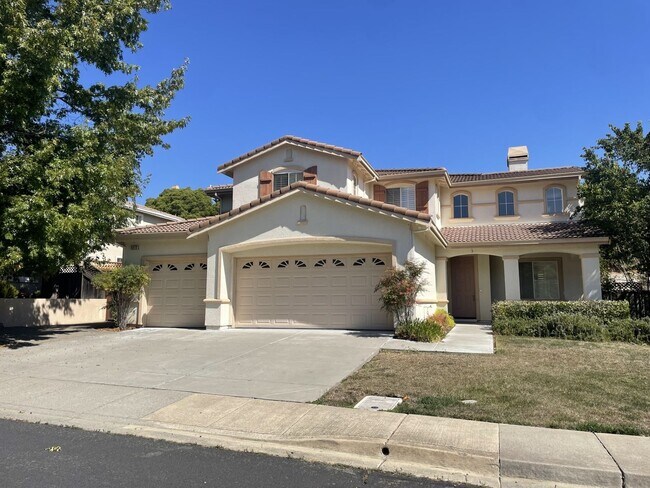 Primary Photo - 4 Bedroom 3 Bath Hiddenbrook Home