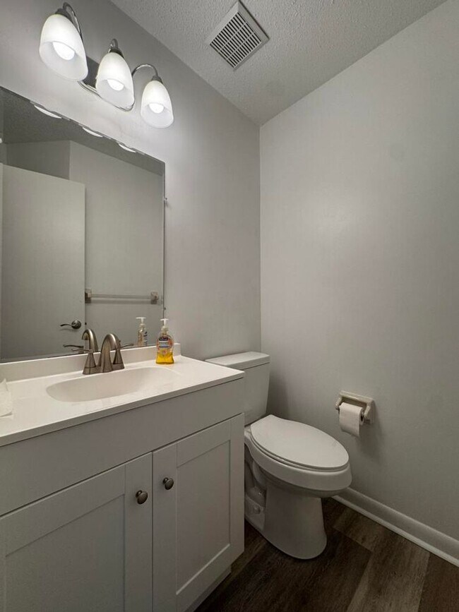 Building Photo - 3/2.5 in Oak Forest of Ormond Beach