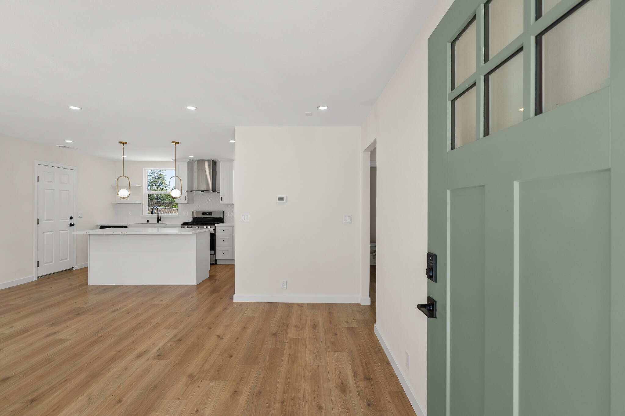 Building Photo - 8 Corte Dorado