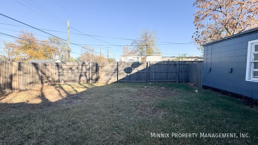 Building Photo - 2520 41st St