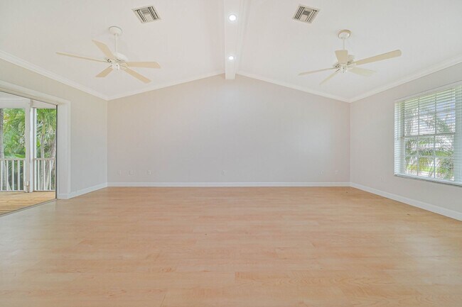 Building Photo - **Direct Gulf Access Pool Home! 4 BED/3 BA...