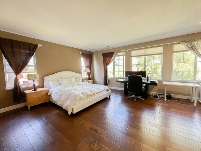 Building Photo - Spacious San Ramon Windemere Home.