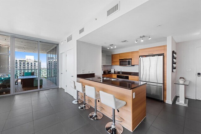 Building Photo - 3301 NE 1st Ave