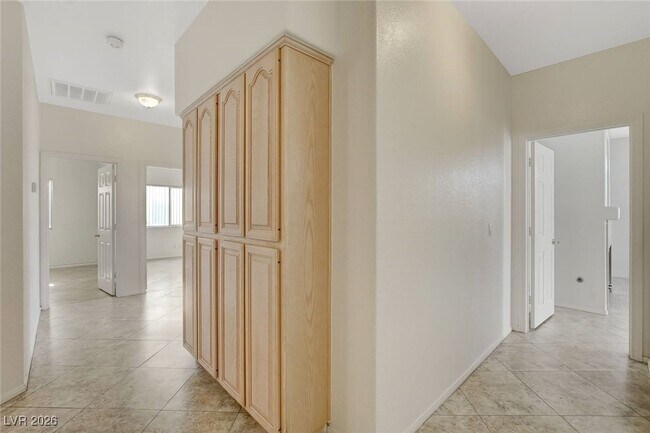 Building Photo - 1408 Reebok Terrace