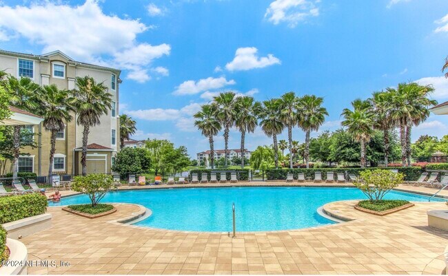 Primary Photo - 7801 Point Meadows Dr