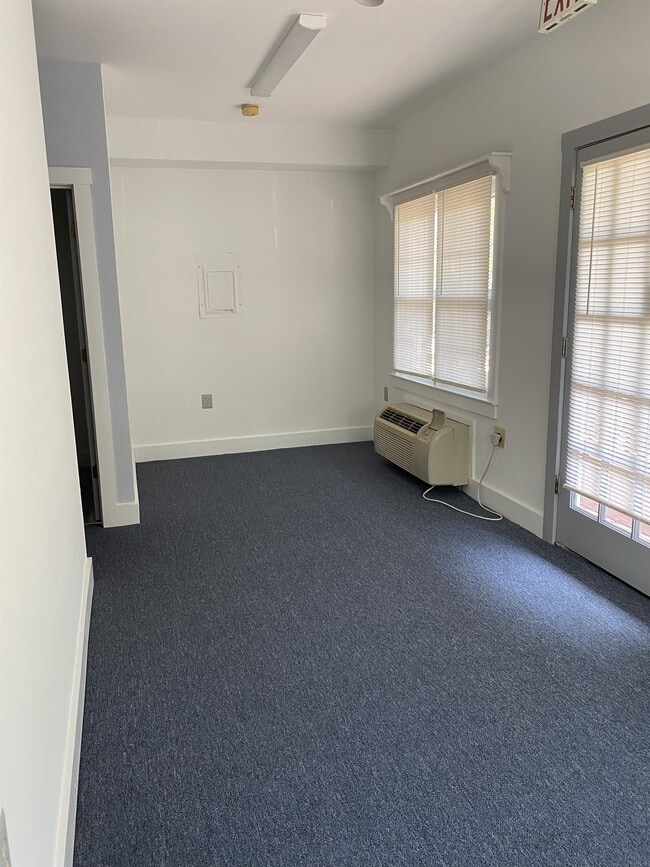 Building Photo - 199 Union St