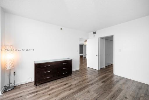 Building Photo - 20505 E Country Club Dr
