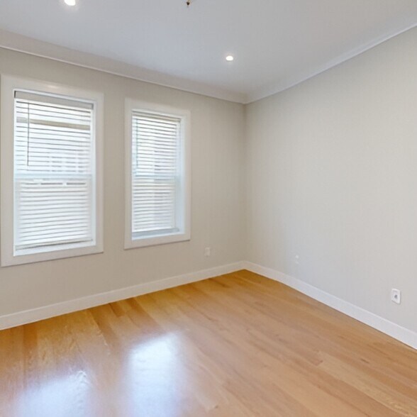 Building Photo - 166 Allston St