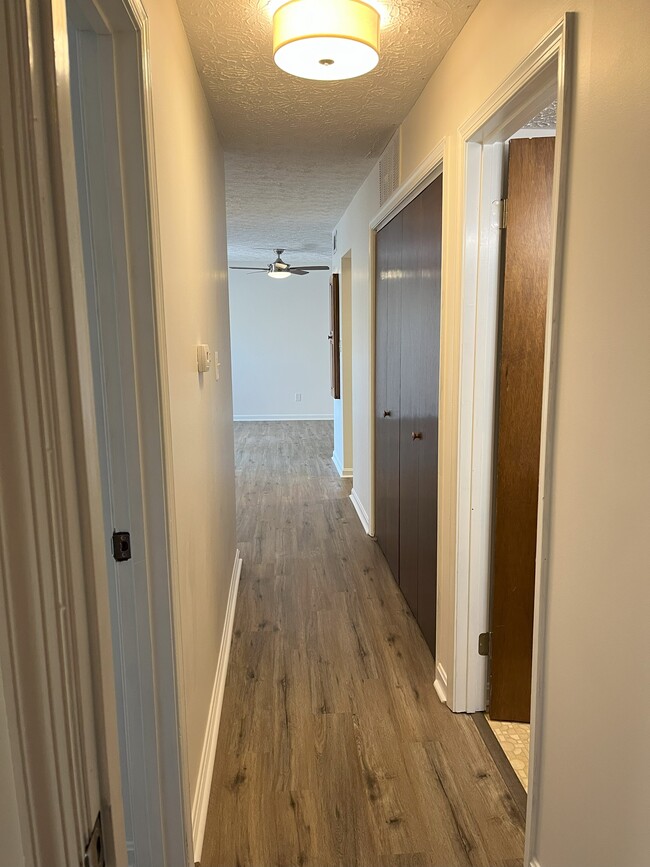 Building Photo - 44710 Beechwood Ct