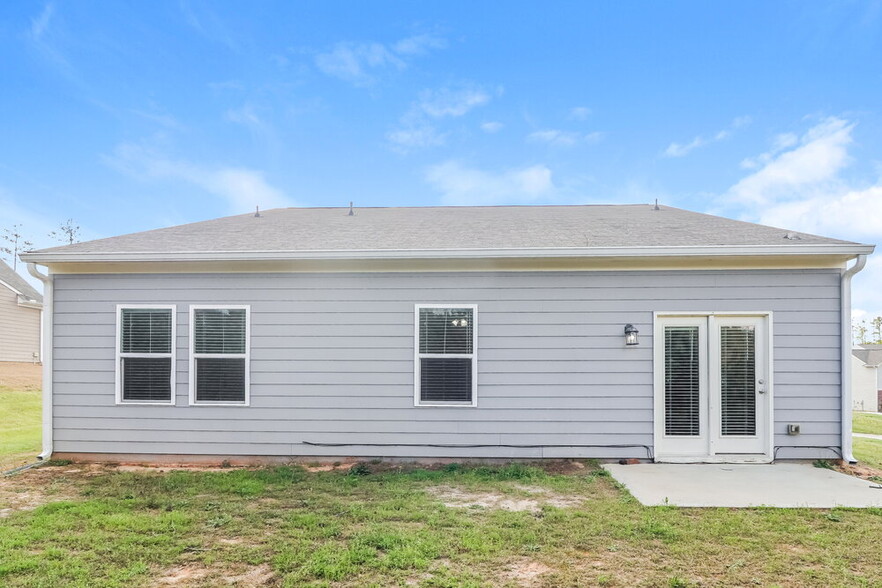 Building Photo - 7261 Lacey Dr