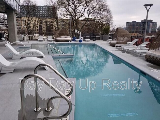 Building Photo - 788 West Marietta St NW