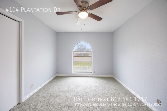 Building Photo - 4104 Plantation Dr