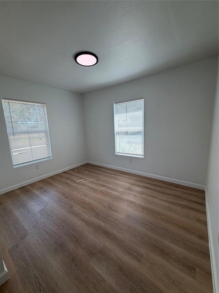 Building Photo - 1209 Pine St