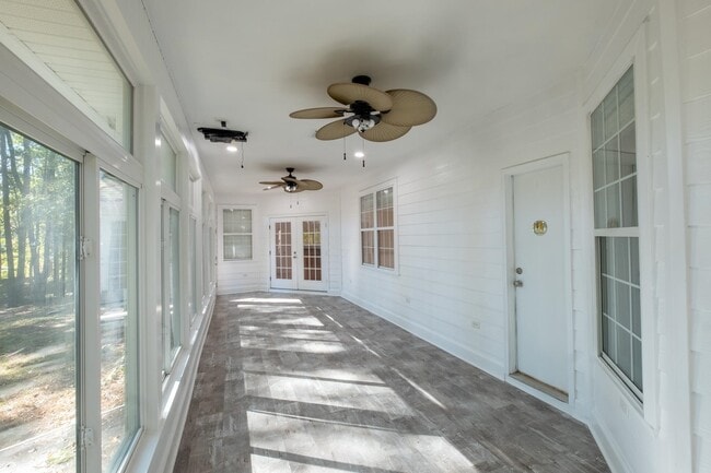 Building Photo - 3510 Gardenview Way