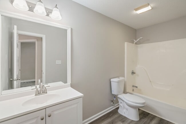 Building Photo - 7700 Bellchase Ln