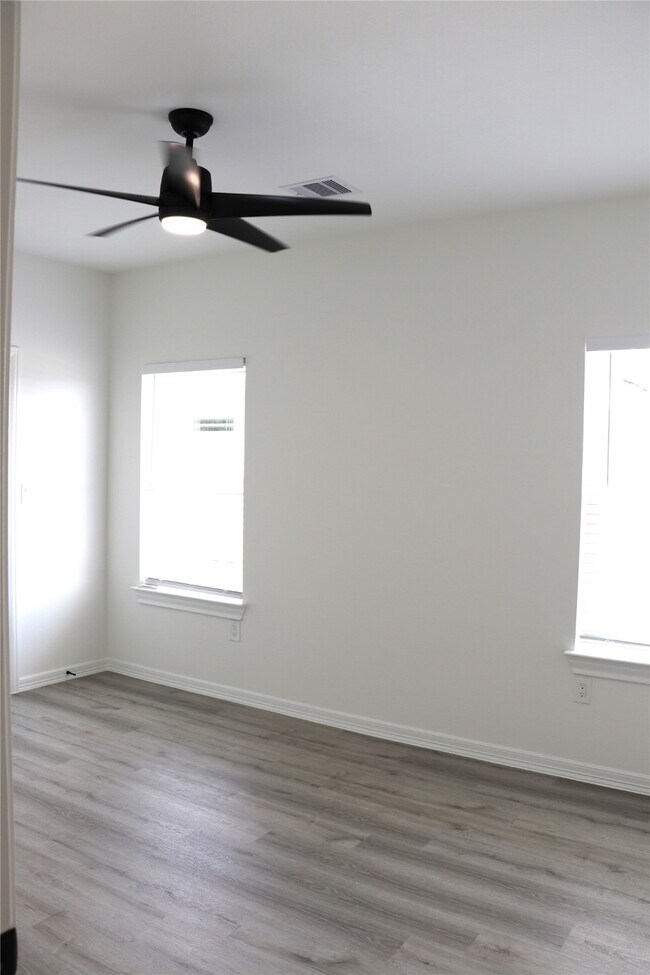 Building Photo - 16614 Bonnie Sean Dr