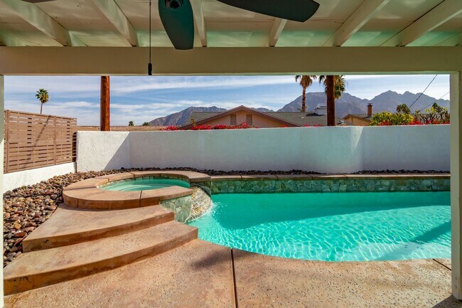 Building Photo - 54200 Avenida Madero