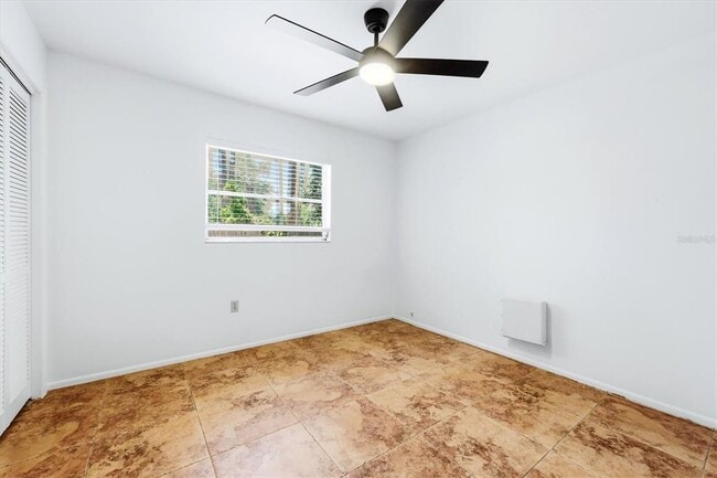 Building Photo - 2777 Dueby St