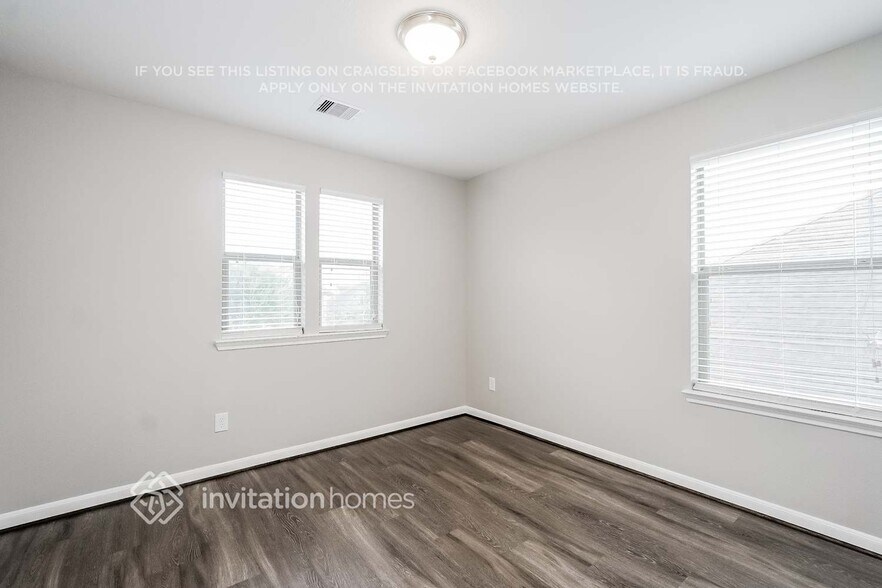 Building Photo - 11019 Hayden Falls Dr
