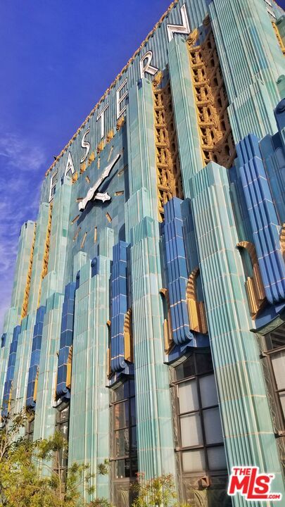 Building Photo - 849 S Broadway