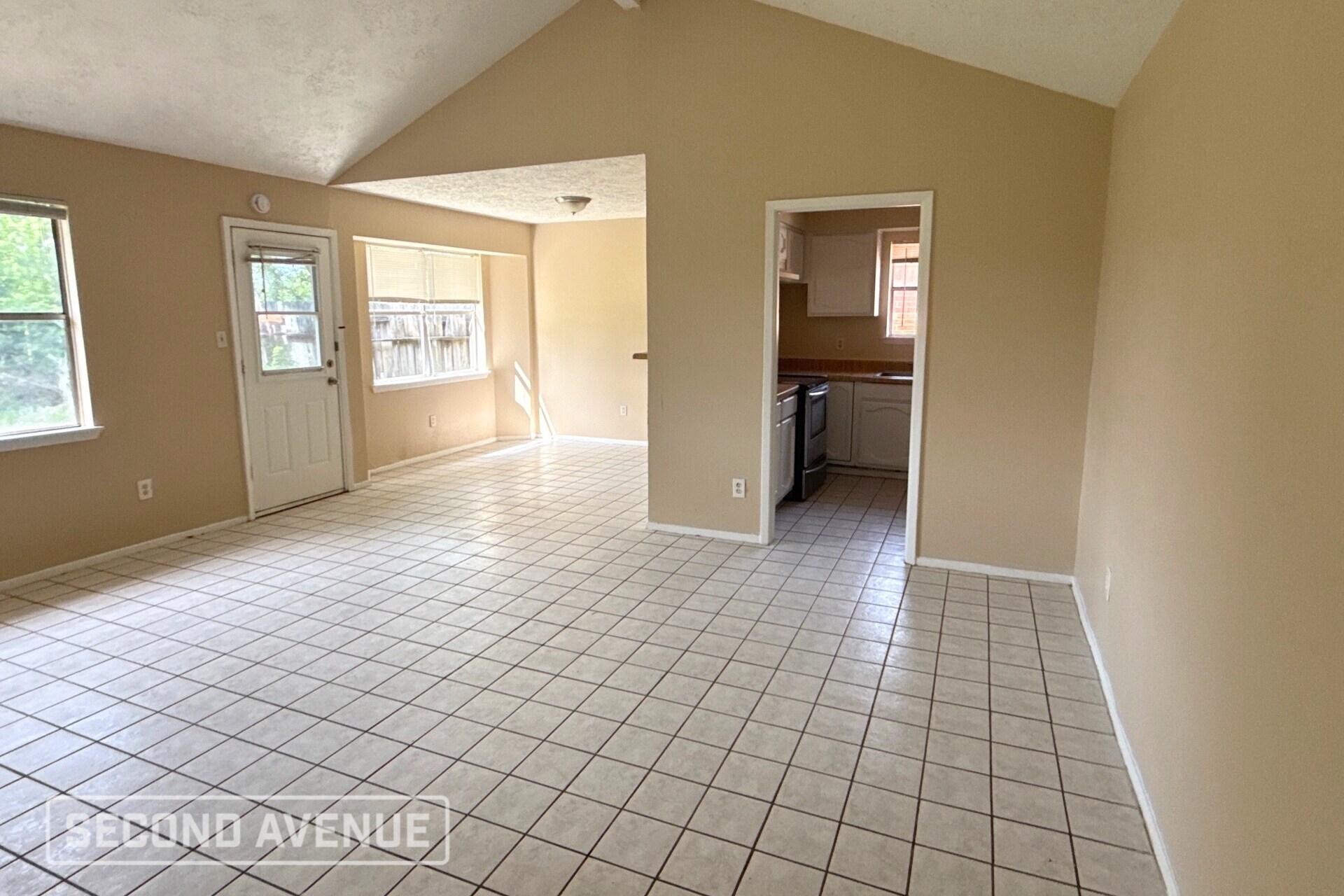 Building Photo - 1355 Tenderden Dr