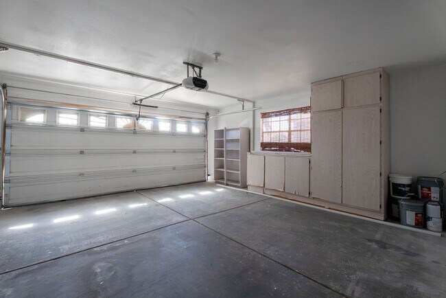 Building Photo - 5055 Stormy Cir